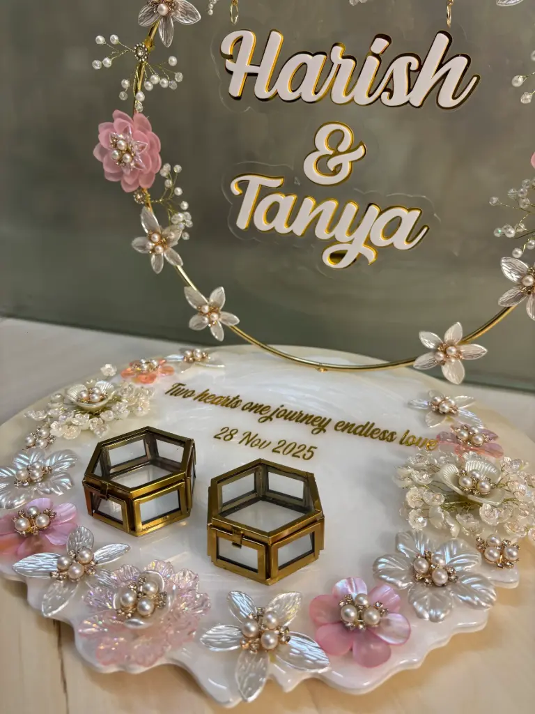 Unique Palette Ring Platter (Ring Hexagon Box)